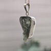 Dije de plata .925 con moldavita natural