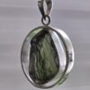 Dije en plata 9.25 con moldavita natural
