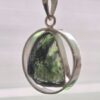 Dije en plata 9.25 con moldavita natural
