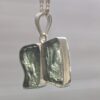 Dije en plata 9.25 con moldavita natural