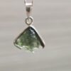 dije en plata 9.25 con moldavita natural