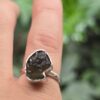 anillo de plata 9.25 con moldavita natural