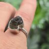 anillo de plata 9.25 con moldavita natural