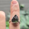 Anillo en plata 9.25 con moldavita natural