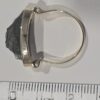 Anillo en oro de 14 quilates con moldavita natural