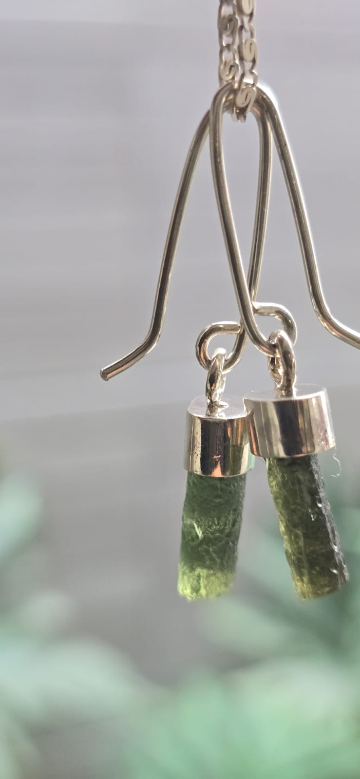IMG-20250521-WA0026 Aretes en plata 925 con moldavita natural