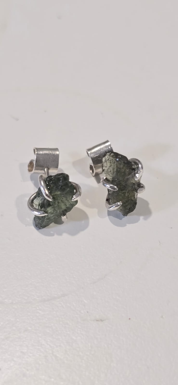 IMG-20250606-WA0016 Aretes en plata 9.25 con moldavita natural