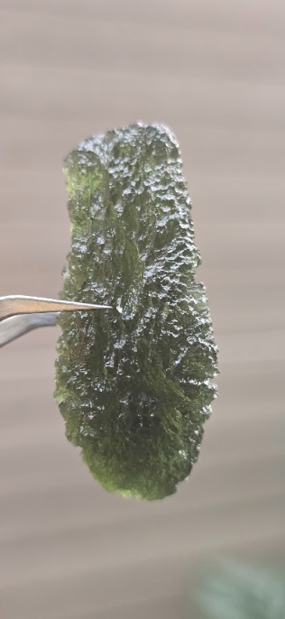 Moldavita auténtica en bruto de gran formato | Pieza única