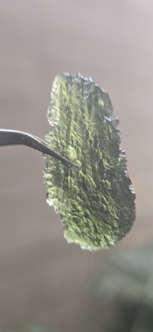 Moldavita auténtica en bruto de gran formato | Pieza única