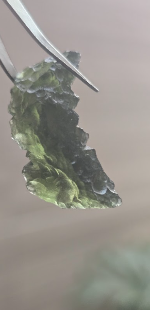 Moldavita auténtica en bruto de gran formato | Pieza única