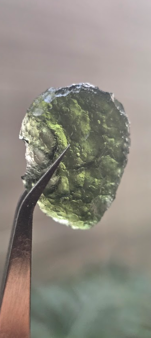 Moldavita auténtica en bruto de gran formato | Pieza única