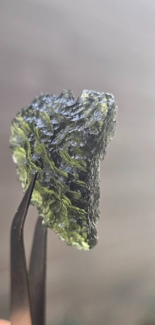 Moldavita auténtica en bruto de gran formato | Pieza única