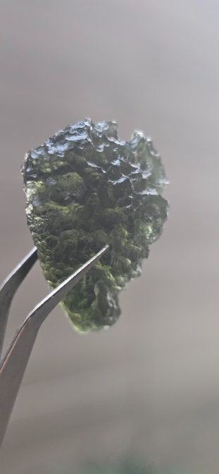 Moldavita auténtica en bruto de gran formato | Pieza única