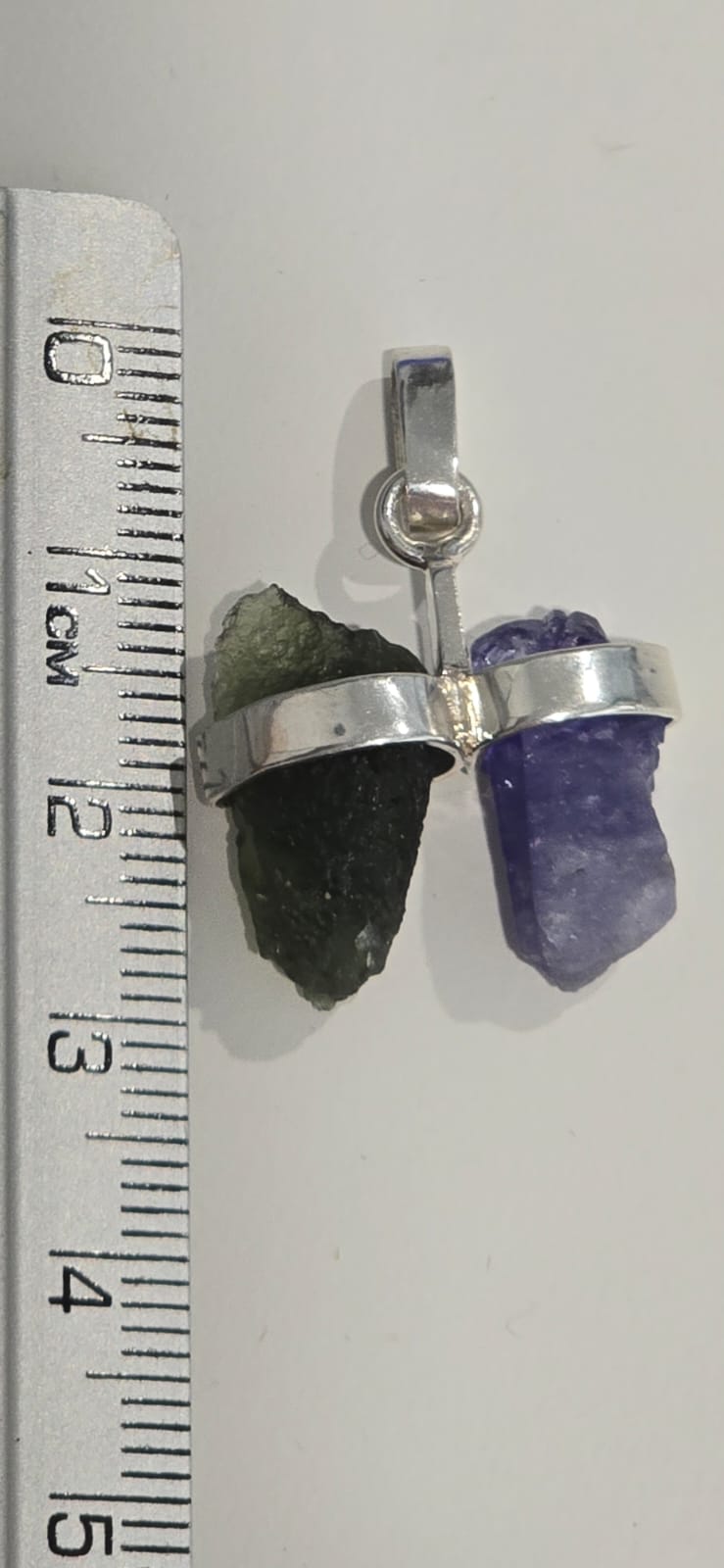 Dije en plata 9.25 con moldavita natural + tanzanita