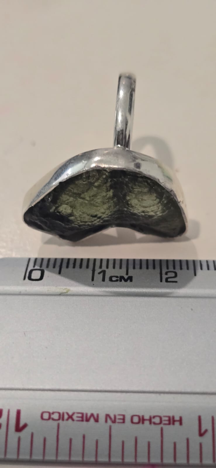 Anillo en plata 9.25 con moldavita natural