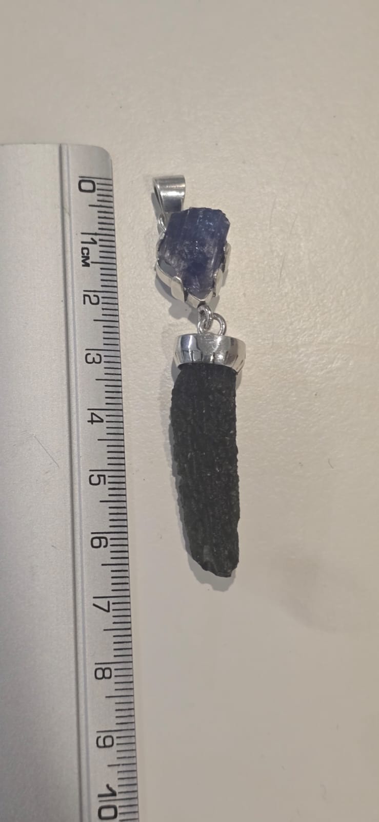 Dije en plata 9.25 con moldavita natural + tanzanita