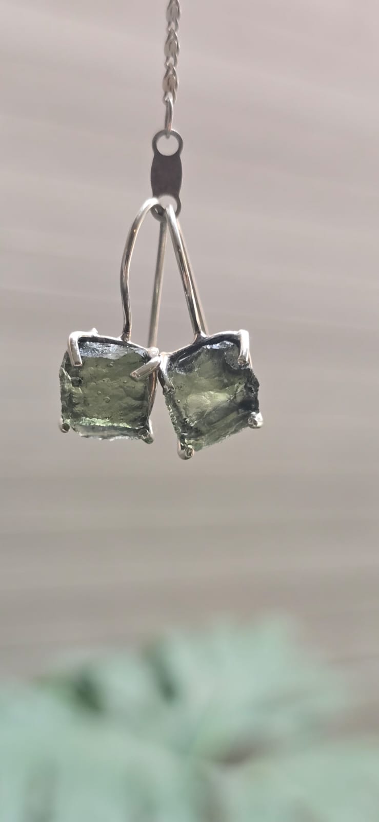Aretes en plata 9.25 con moldavita natural