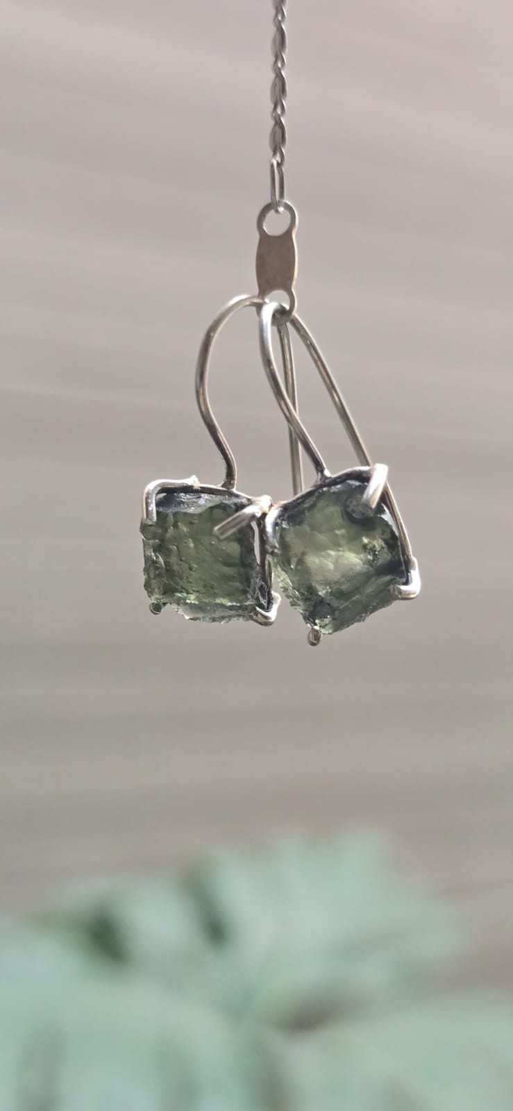 Aretes en plata 9.25 con moldavita natural