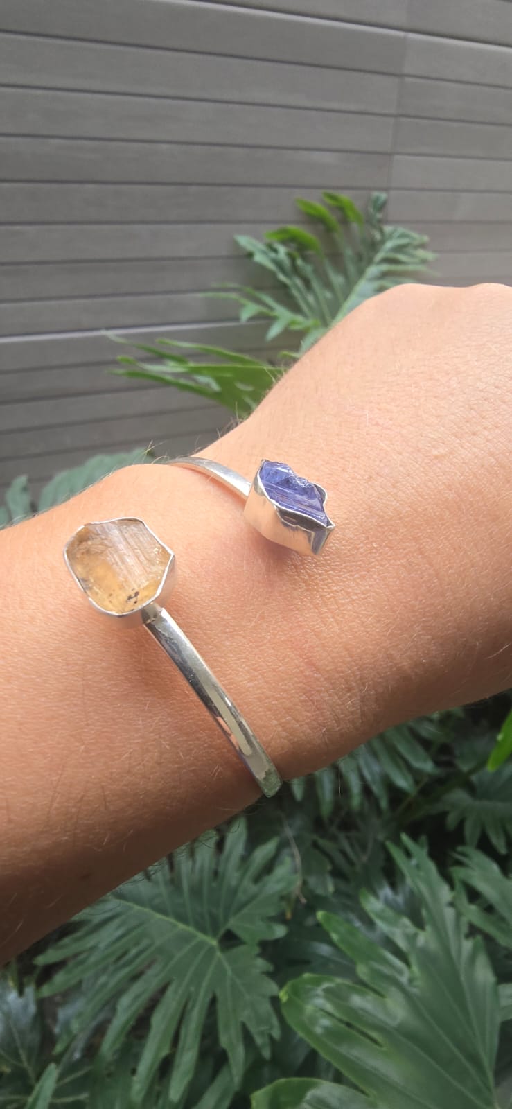 Pulsera en plata 9.25 con tanzanita + topacio dorado
