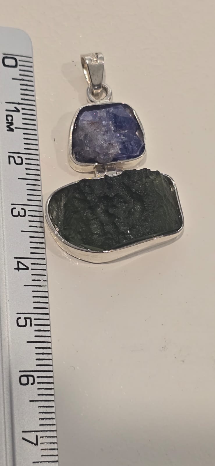 Dije en plata 9.25 con moldavita natural + Tanzanita