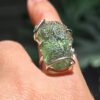 Anillo en plata 9.25 con moldavita natural