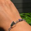 26-168 (3) Pulsera en plata 9.25 con moldavita + tanzanita + topacio rosa