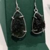 26-184 (1) Aretes en plata 9.25 con moldavita natural