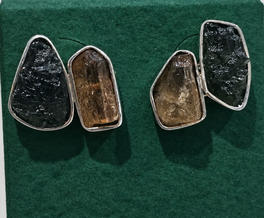Aretes en plata 9.25 con moldavita natural
