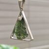 Dije en plata 9.25 con moldavita natural