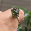 Anillo en plata 9.25 con moldavita natural