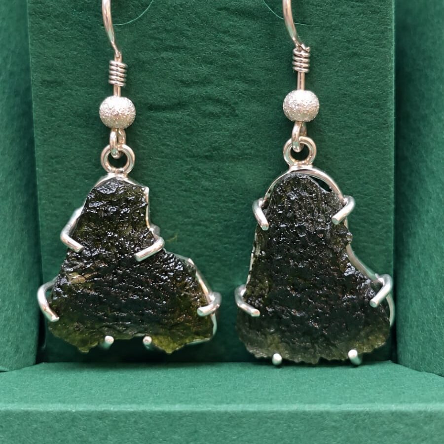Aretes en plata 9.25 con moldavita natural