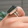 Anillo en plata 9.25 con moldavita natural